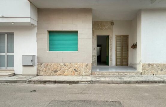 Bilocale indipendente in vendita a Roca Vecchia