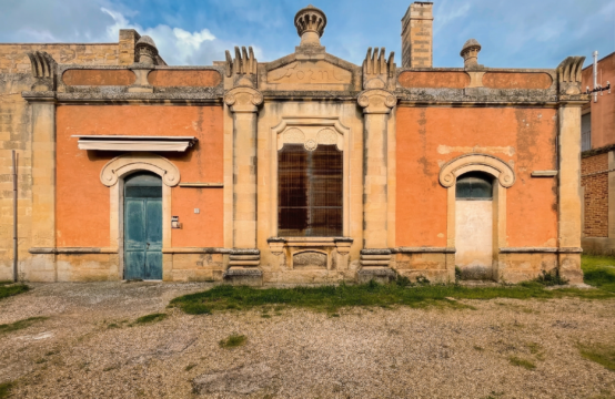 Immobile storico di circa 508 mq con volte a stella e ampio terrazzo a livello nel cuore di Martano