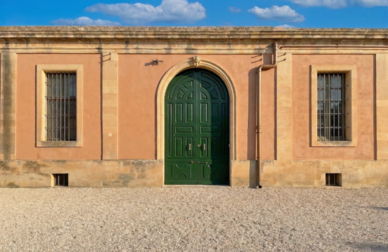 Una dimora storica da far rinascere: volte a stella, terrazze e spazi dove creare momenti indimenticabili in vendita a Martano